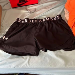 UNDER ARMOR BLACK SHORTS! Need to go ASAP